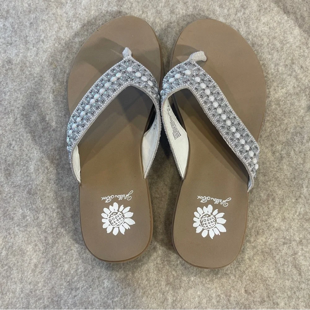 Yellow Box Debra Flip Flop Sandals Faux Pearl Leather Women’s Size 6.5 - Picture 6 of 8